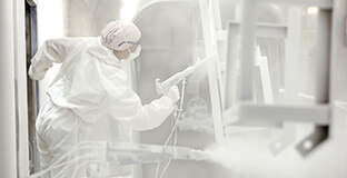 「危険物質の工場内拡散で起こる作業者の健康被害」のイメージ写真